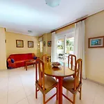 Apartamento Sergi, Planta Baja, Terraza Y Piscina By Family Homes