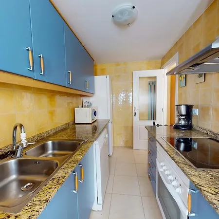 Sergi By Family Homes Apartment